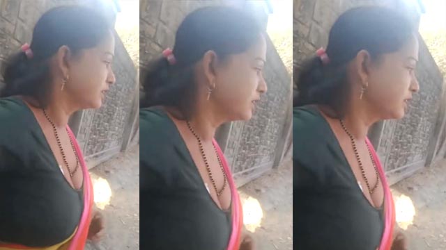 Desi Mature Maid Aunty Blowjob – Fuck by Young Lovers